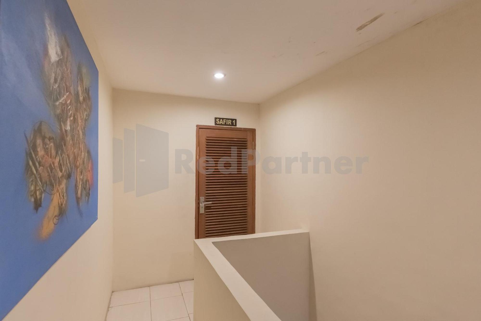 Bens Homestay Mitra Reddoorz Bogor Esterno foto