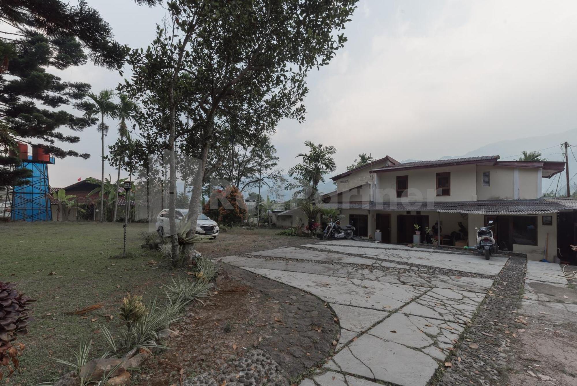 Bens Homestay Mitra Reddoorz Bogor Esterno foto